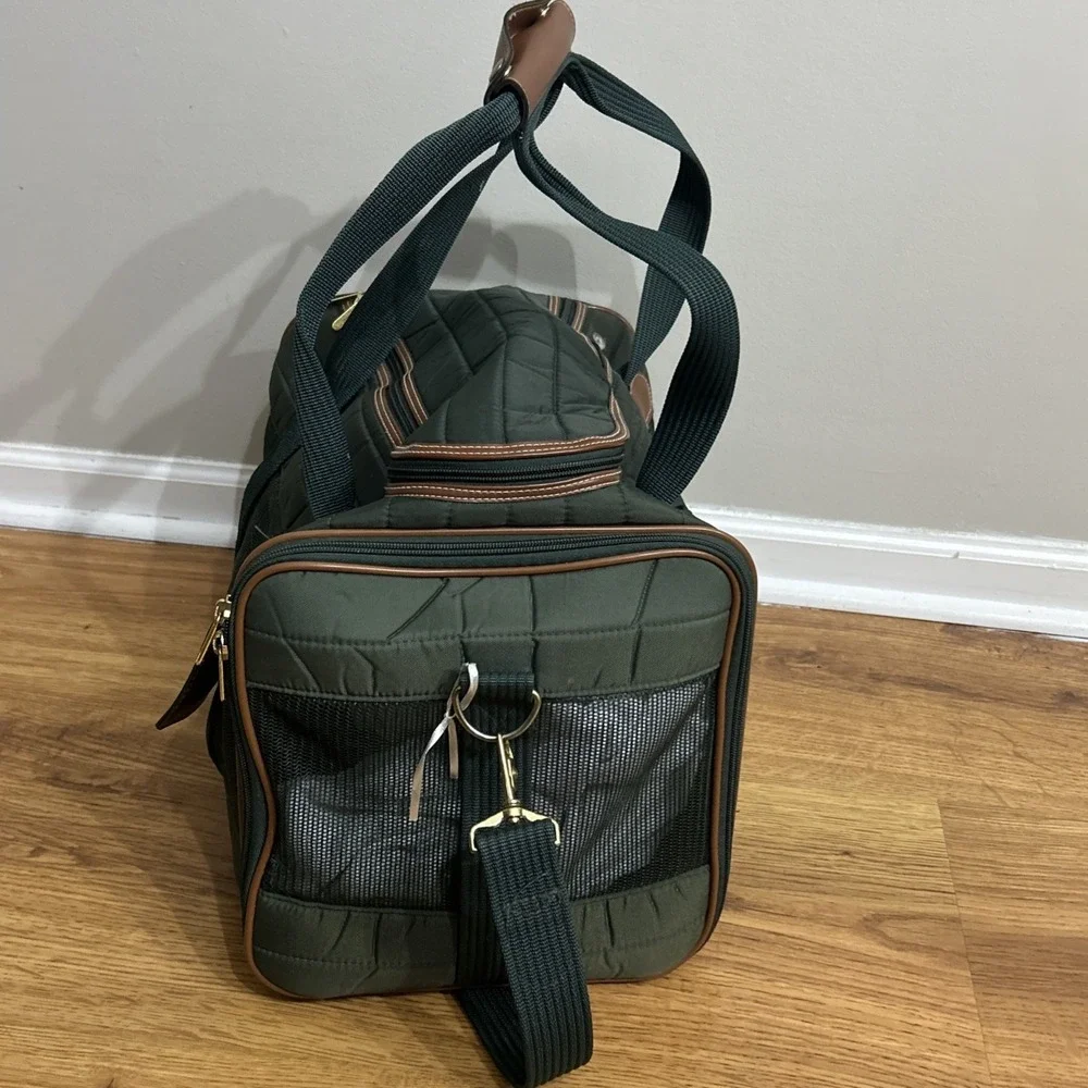 Sherpa Original Deluxe Pet Carrier Airline Approved Vent Sided Bag Green Read